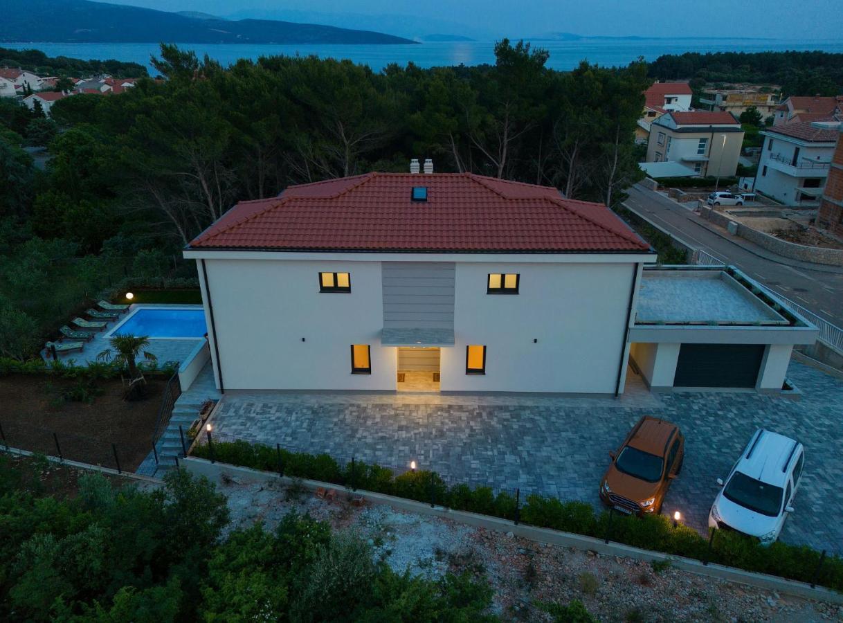 Apartments Paola & Karla With Pool Krk Town Dış mekan fotoğraf